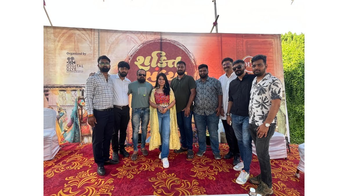 Shakti-Sandhya-Raas-Garba-Season-2-Celebrate-Navratri-with-Music-Dance-and-Devotion-in-Ahmedabad