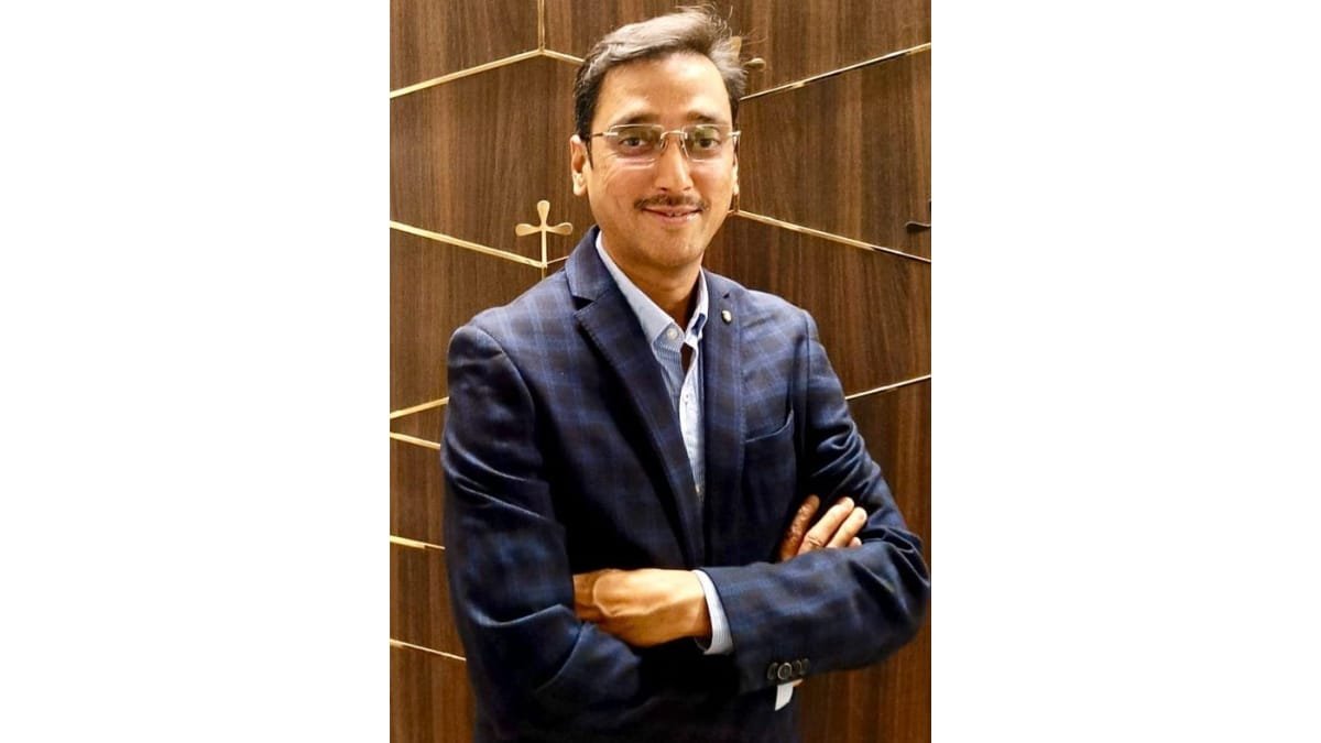 Mr-Manoj-Kumar-Agarwal-