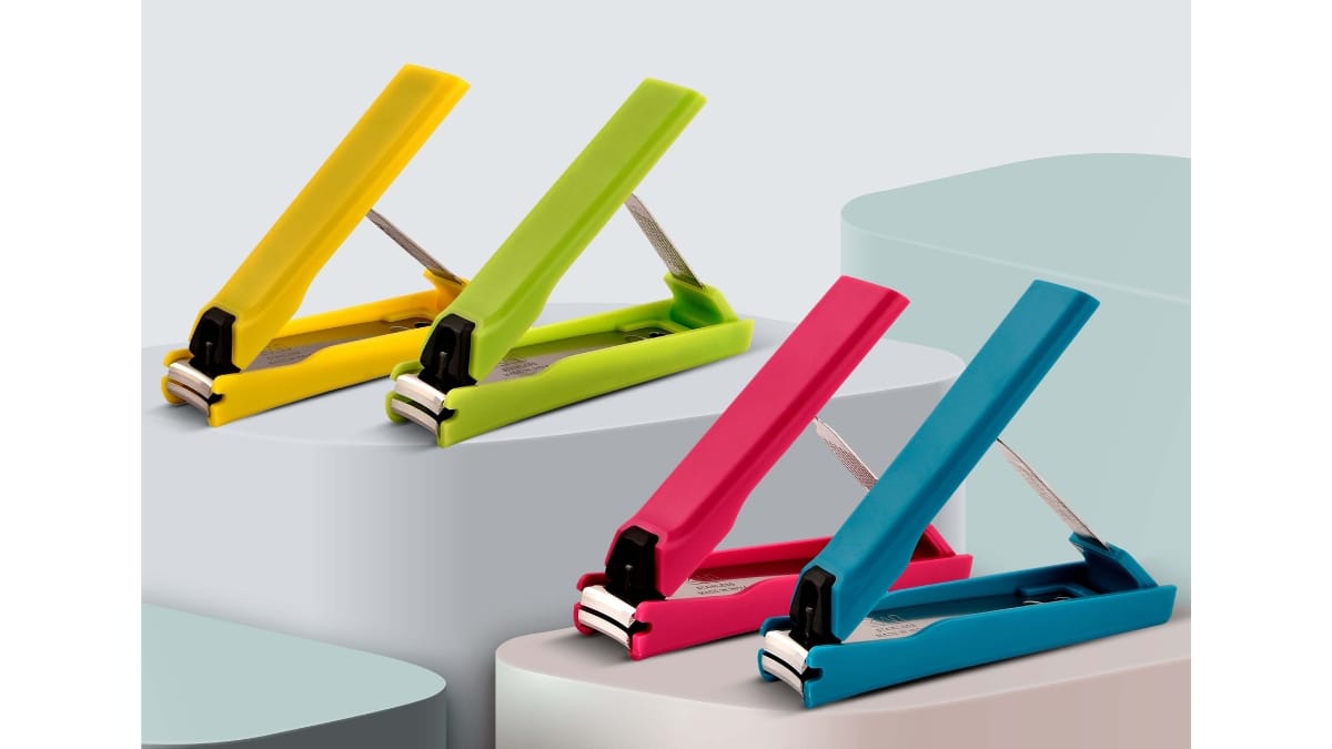 Stay-Groomed-and-Hygienic-This-Rainy-Season-with-KAI-Indias-Nail-Clipper